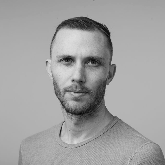 This image has an empty alt attribute, its filename is Giovanni-Gerbolini-Square.png