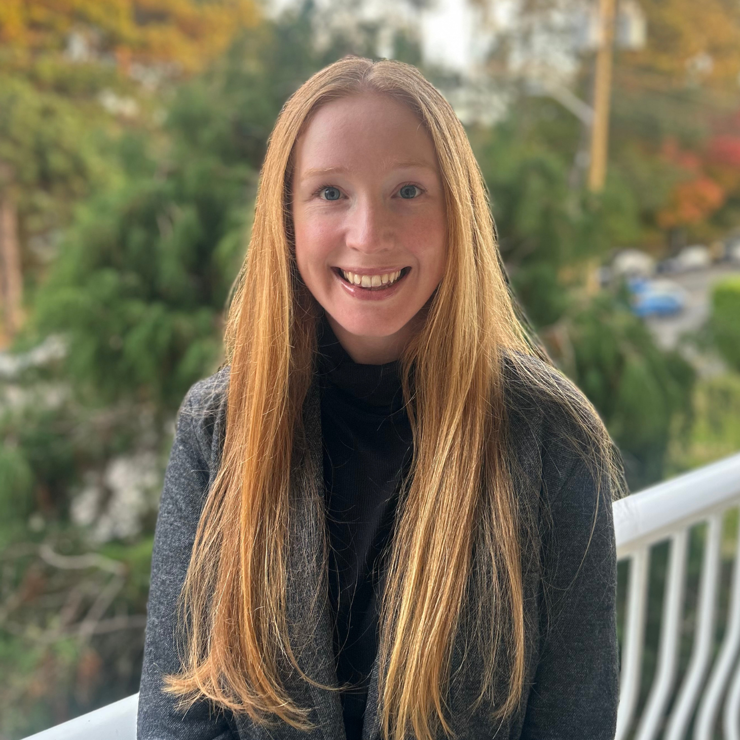 This image has an empty alt attribute, its filename is Naomi-Boon-Square.png