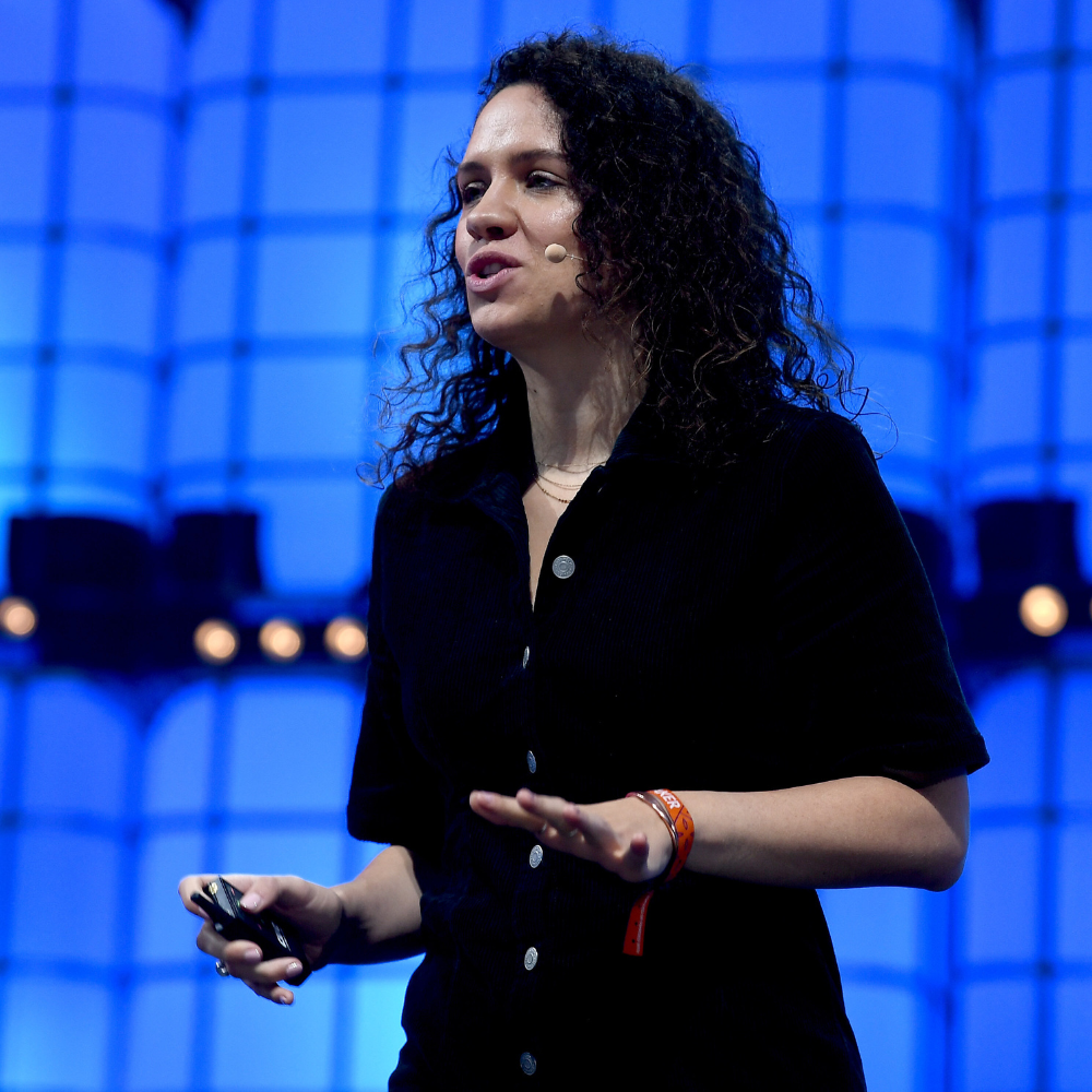 This image has an empty alt attribute, its filename is Nikki-Michelsen-Square.png