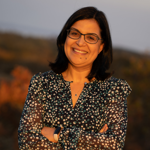 This image has an empty alt attribute, its filename is Basma-Majerbi-Head-Shot.png