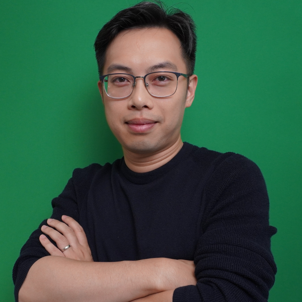 This image has an empty alt attribute, its filename is Alfred-Wong.png