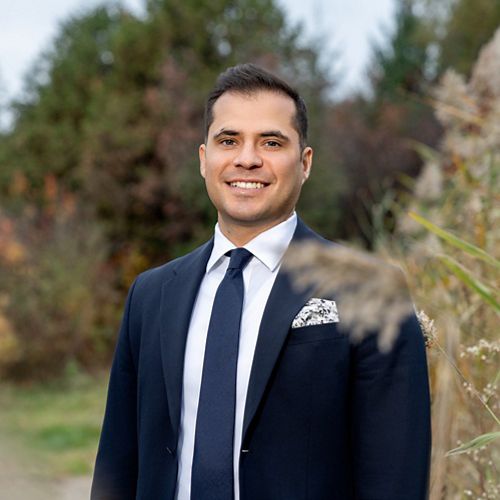 This image has an empty alt attribute, its filename is Daniel-Fuentes.jpg